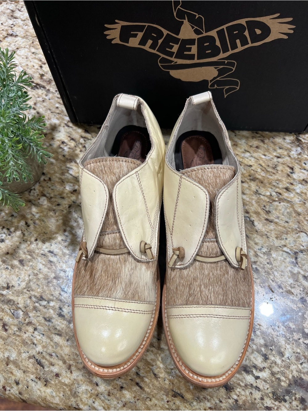 Freebird Mabel Beige & Brown Pony Hair  Leather Oxford 10